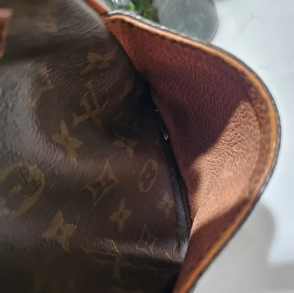 Louis Vuitton Brown Monogram Messenger Bag - Picture 10 of 11